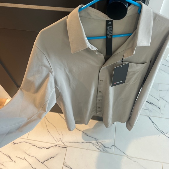 lululemon athletica Casual Button Down Shirt commision long sleeve - Picture 4 of 5